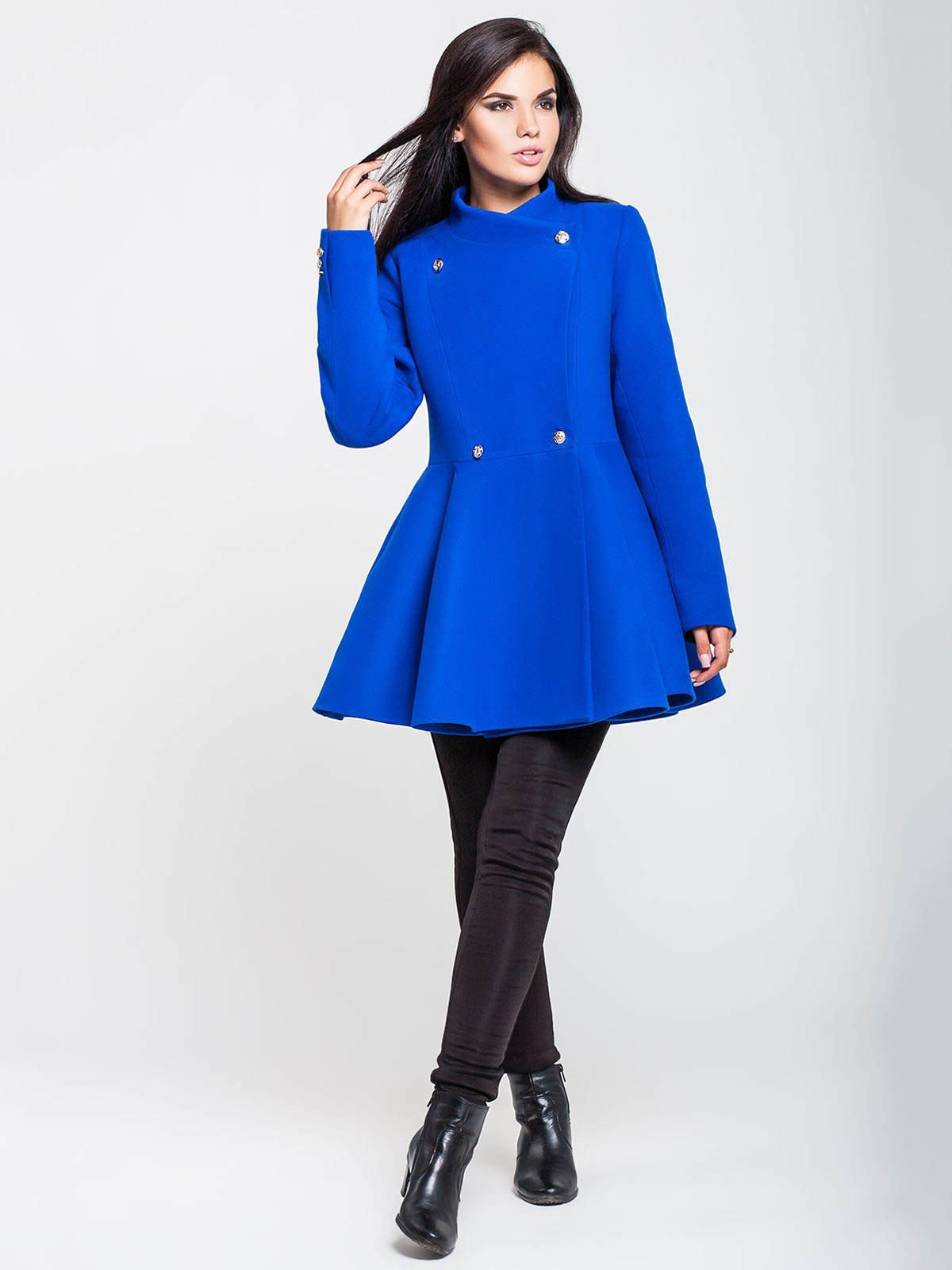 Синее пальто купить. Пальто Джейн. Синее пальто женское. Ярко синее пальто. Синее полупальто.