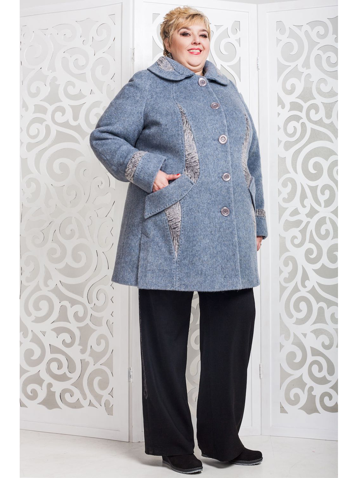 Демисезонное пальто для женщин больших размеров