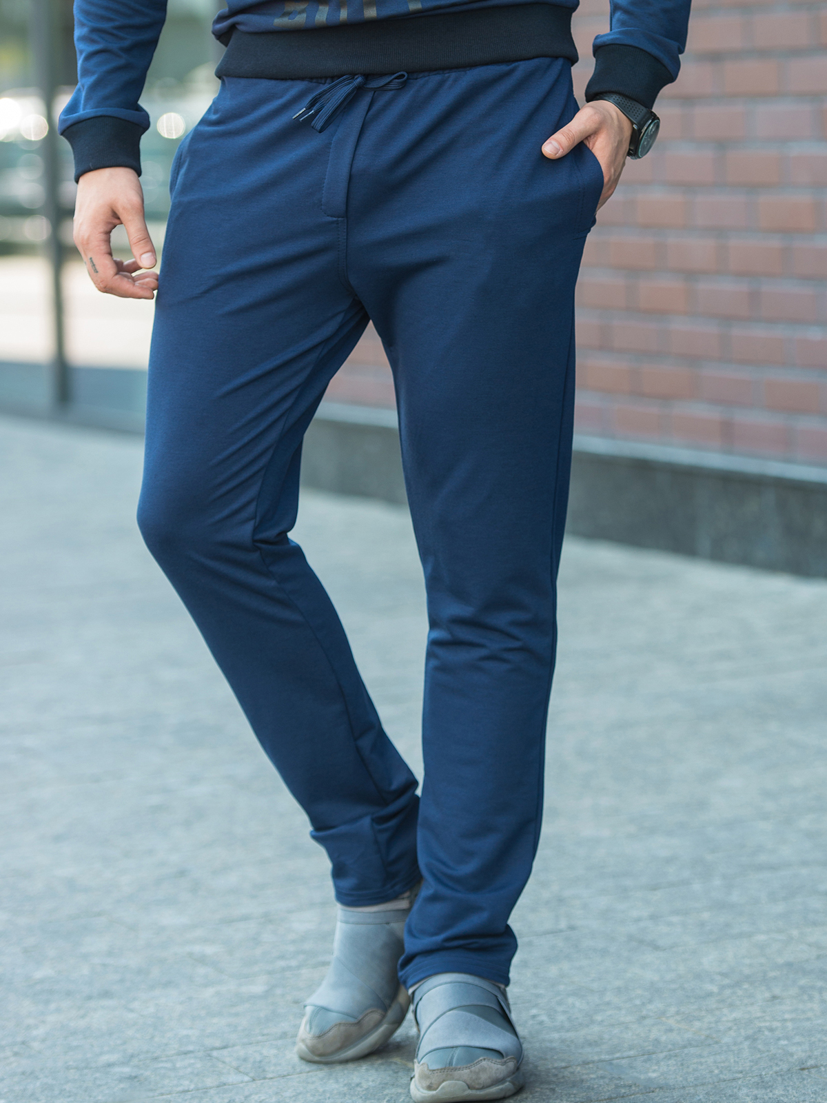 Темно синие брюки мужские