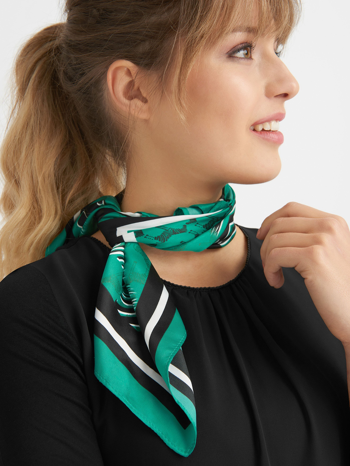 Тонкие шарфы женские на шею