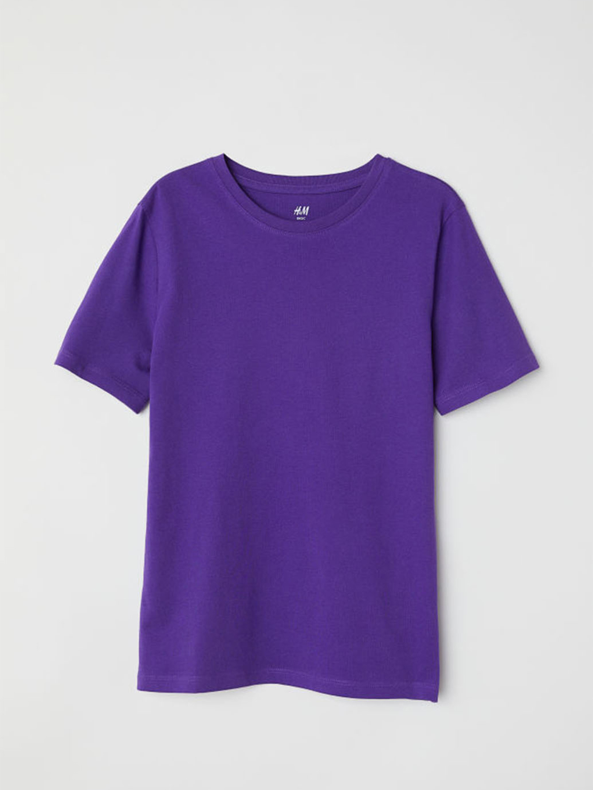 Фиолетовая футболка оверсайз