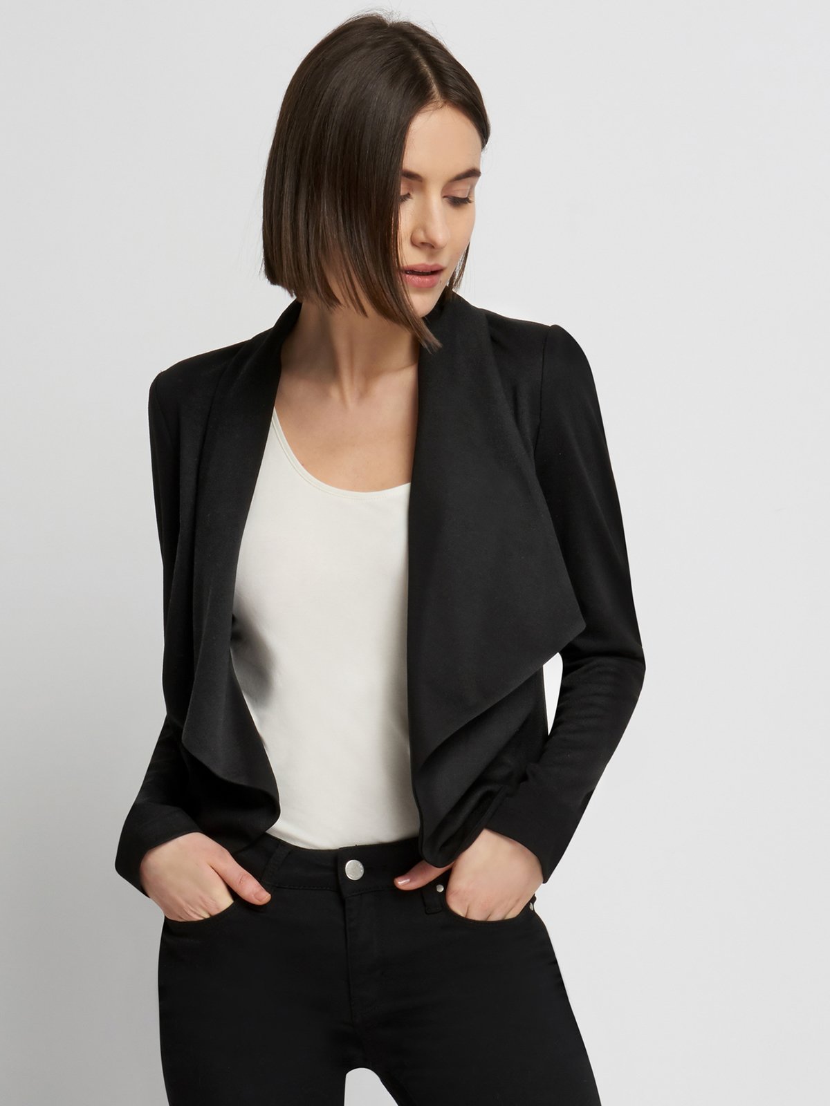 Пиджак с черной футболкой женские