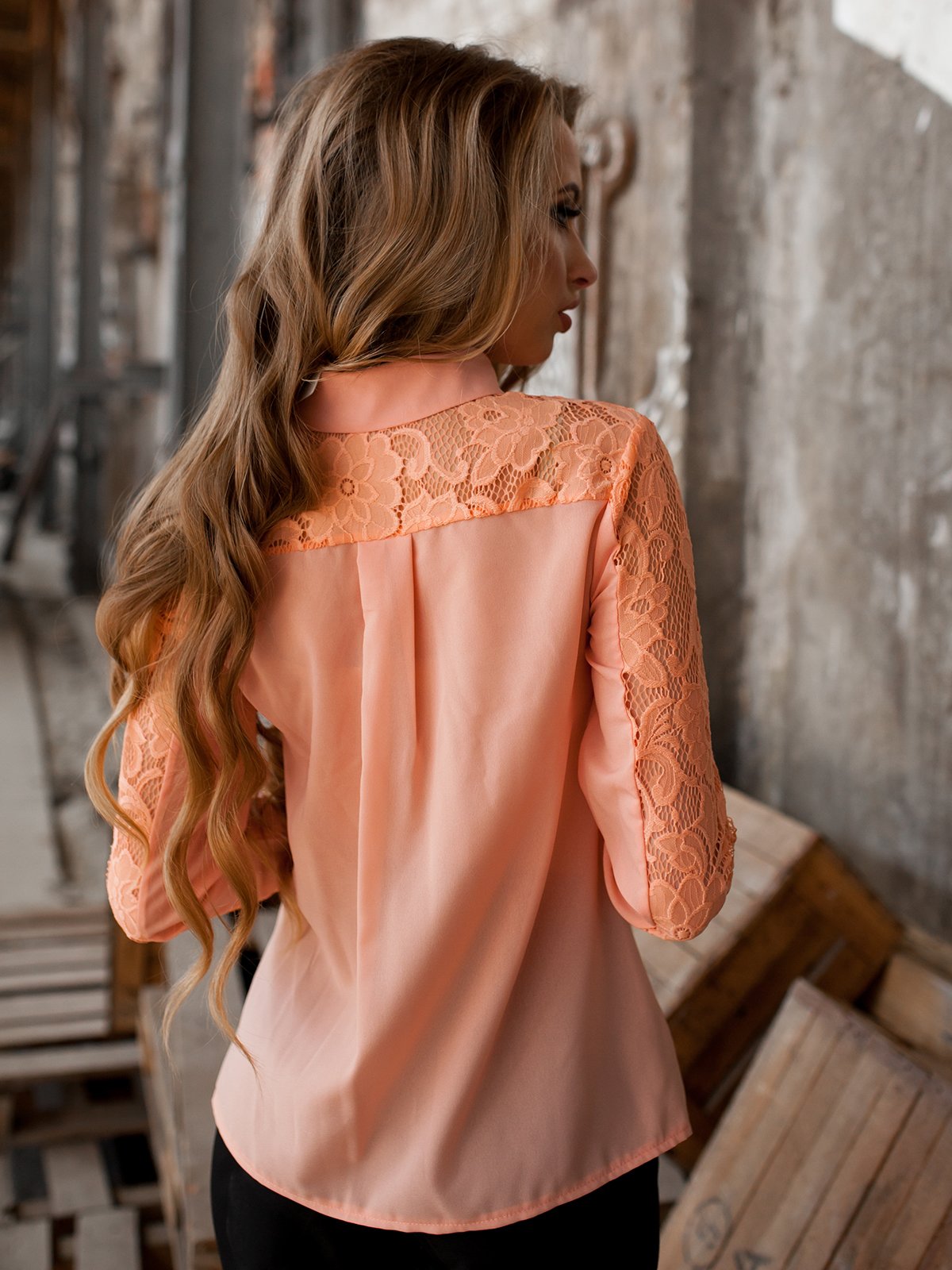 Персиковые блузки