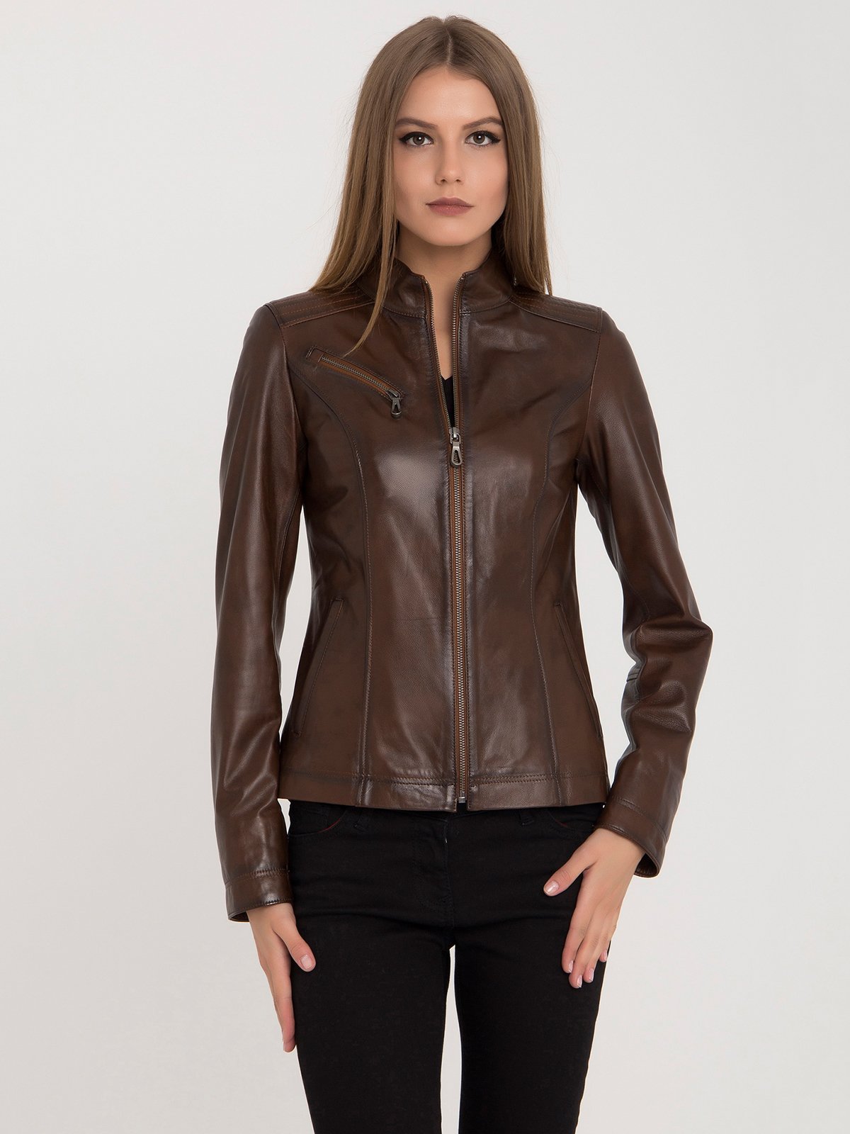 Кожаные куртки коричневого цвета