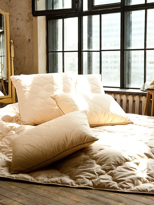 Одеяло двухспальное (евро) (195х215 см) | 3974600
