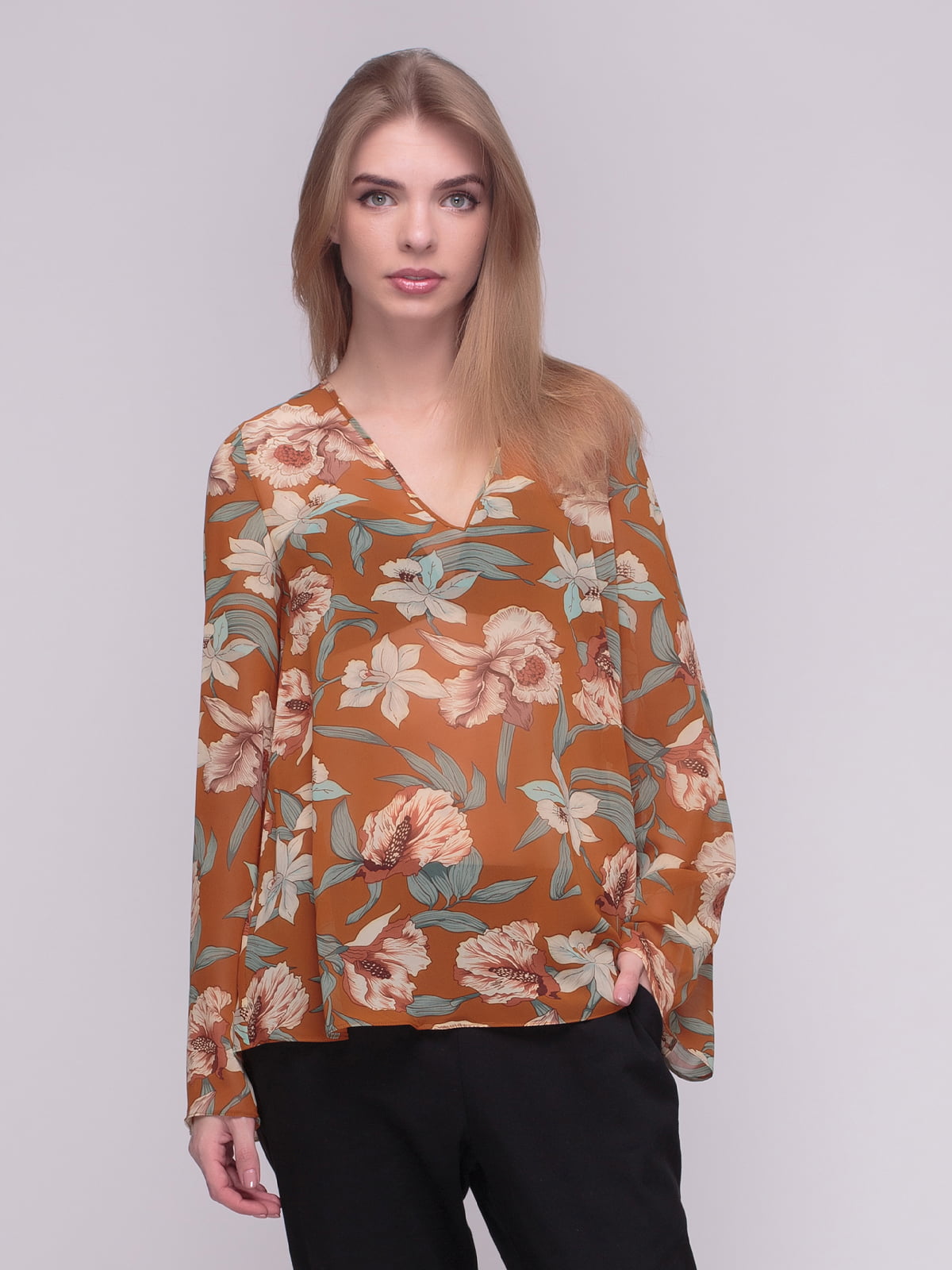 Блуза кольору охри в квітковий принт | 4210306