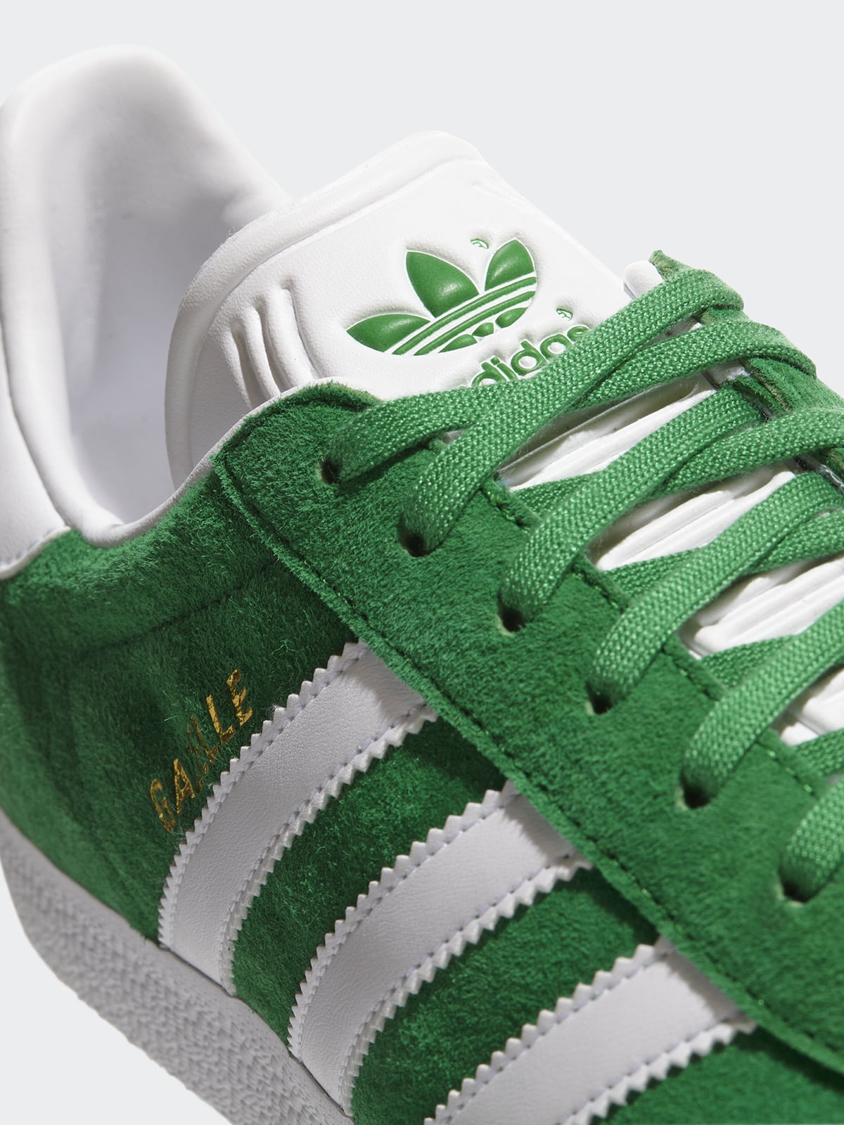 Зеленые кроссовки adidas. Adidas Gazelle зеленые. Adidas Gucci Gazelle зеленые. Adidas Verde. Adidas Gazelle фисташковый.
