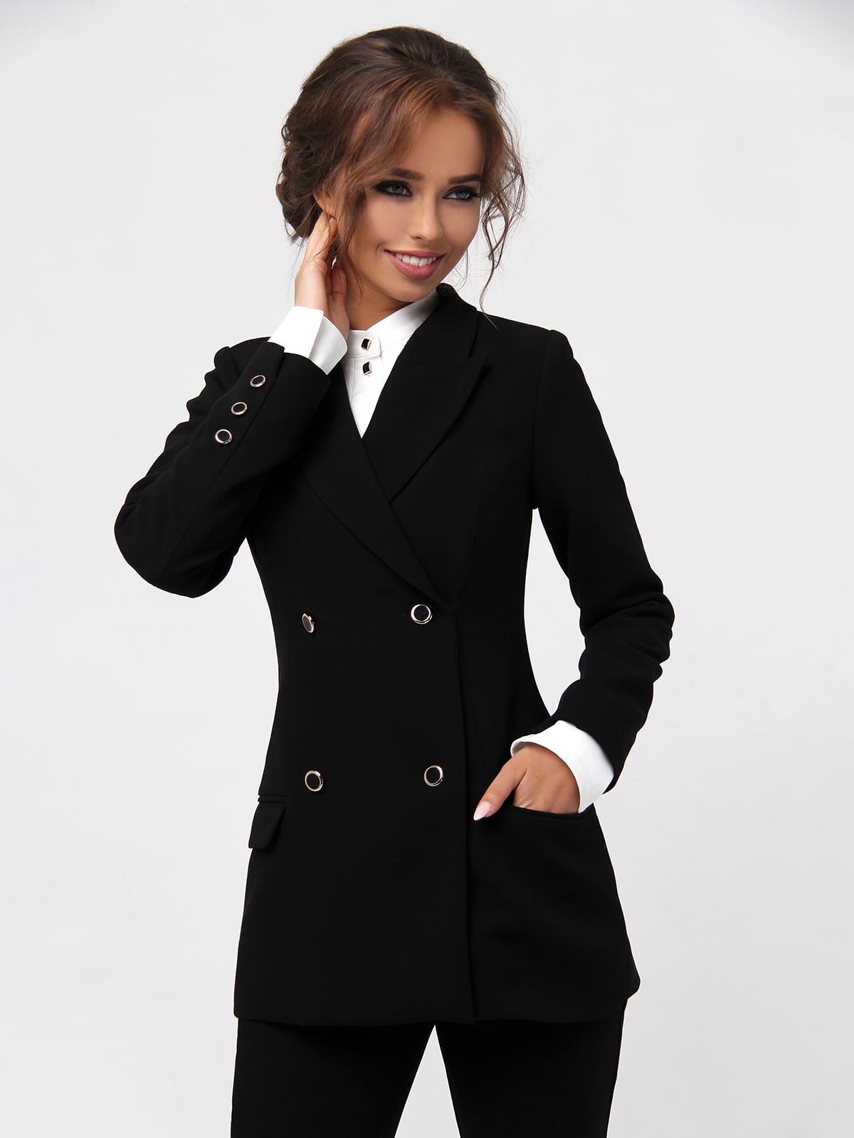 Двубортный пиджак женский черный
