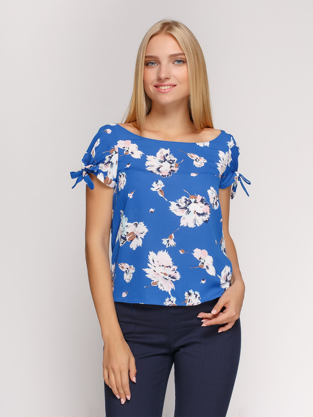 Блуза блакитна в квітковий принт | 4527869