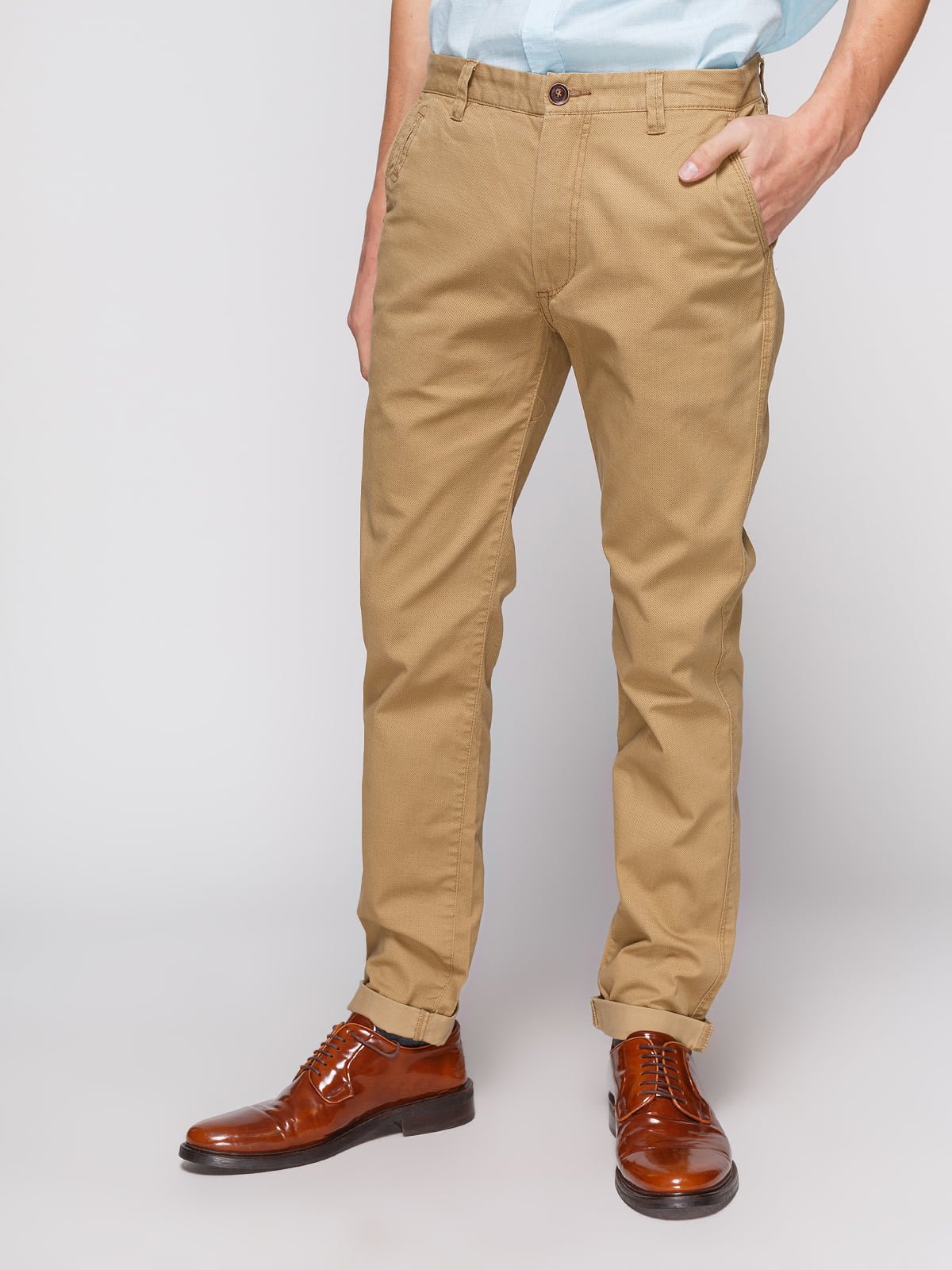 Мужские брюки коричневого цвета