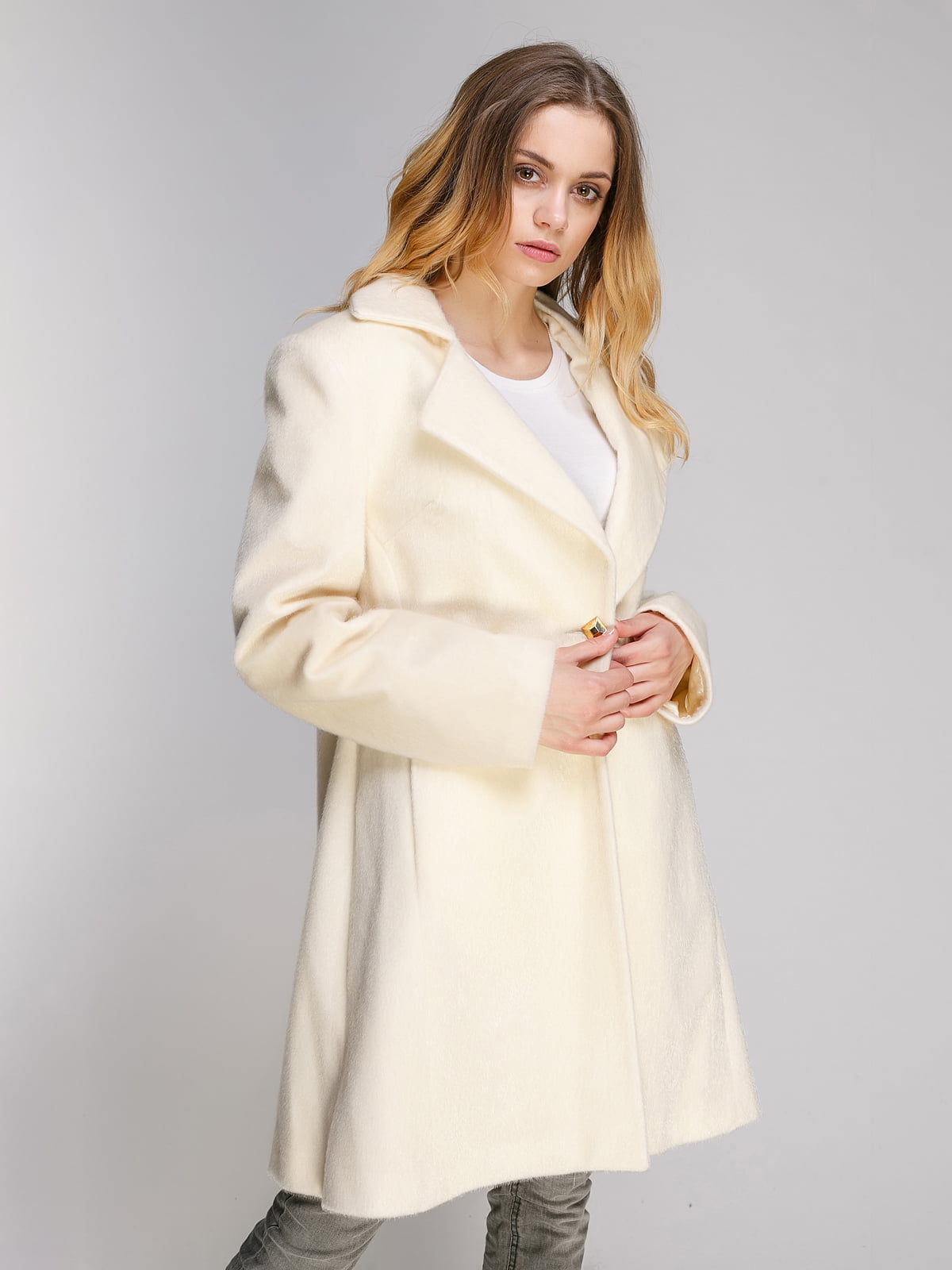 Пальто молочного кольору | 4716478