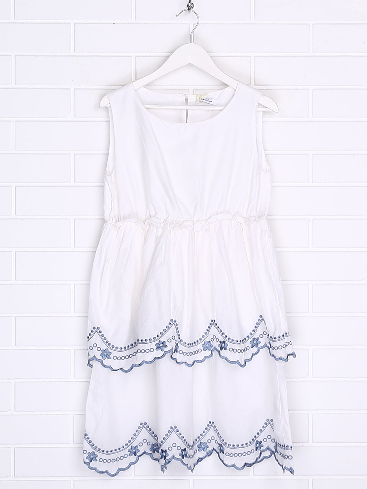 Платье белое с принтом | 5388355