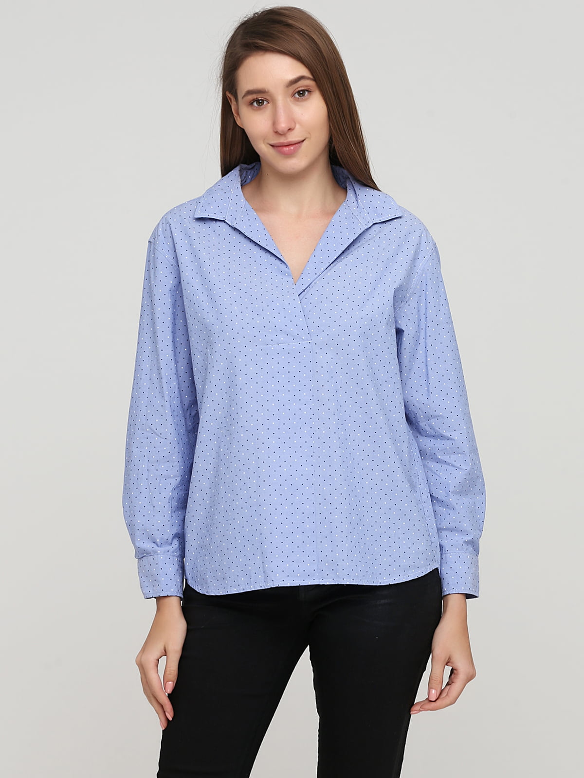 Блуза-рубашка голубого цвета в горошек | 5659365