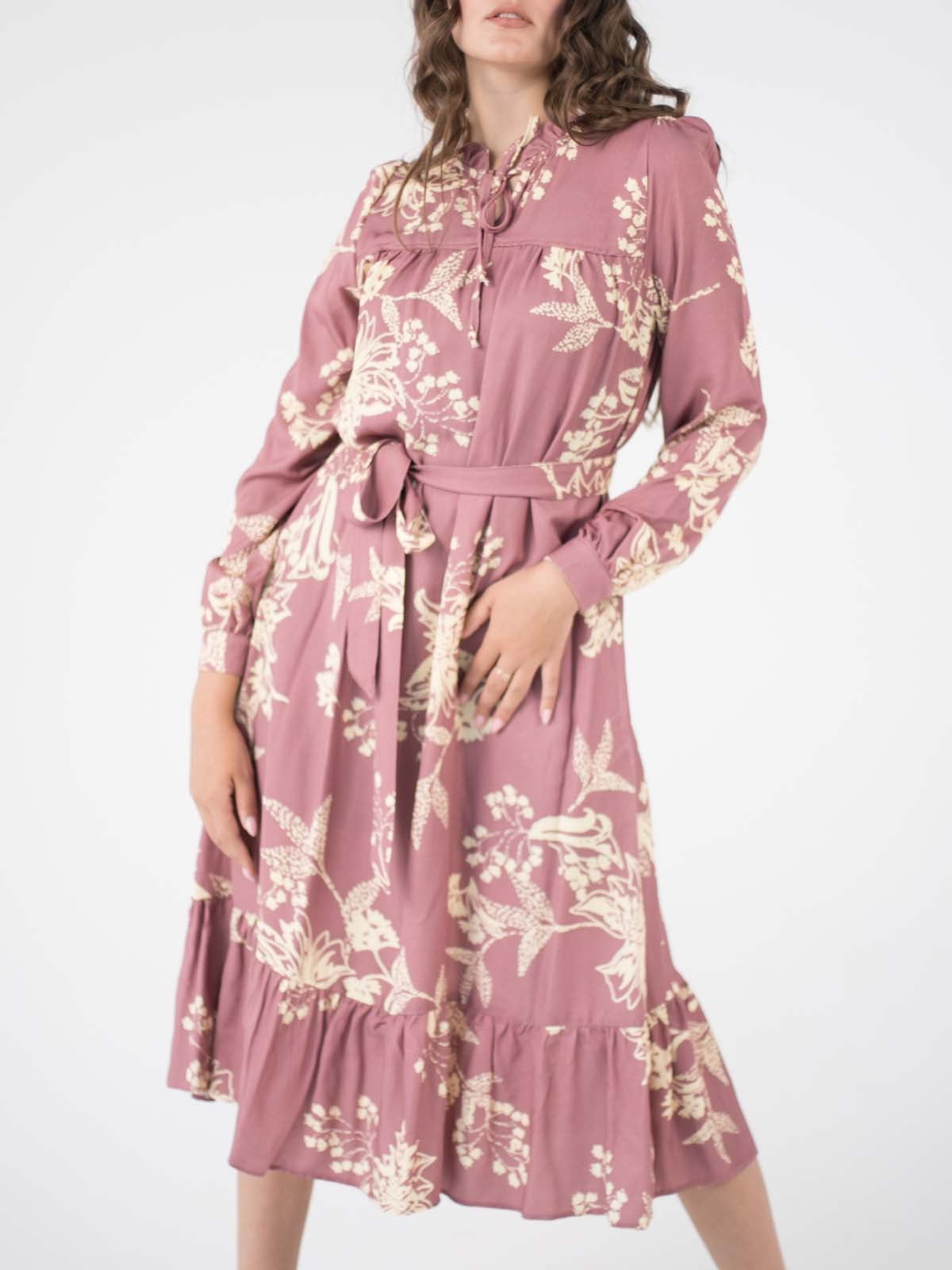 Платье А-силуэта пудрового цвета в цветочный принт | 5907995