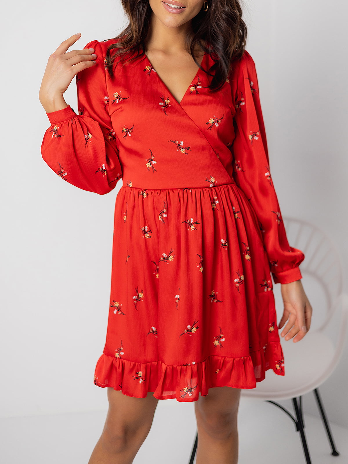 Платье А-силуэта красное с цветочным принтом | 6023396