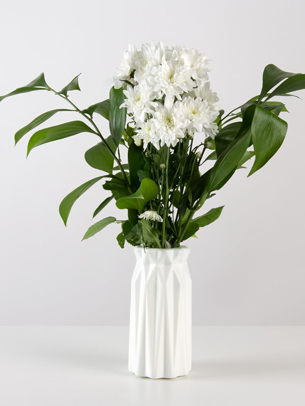 Ваза для цветов декоративная белая (18 см) | 6305908