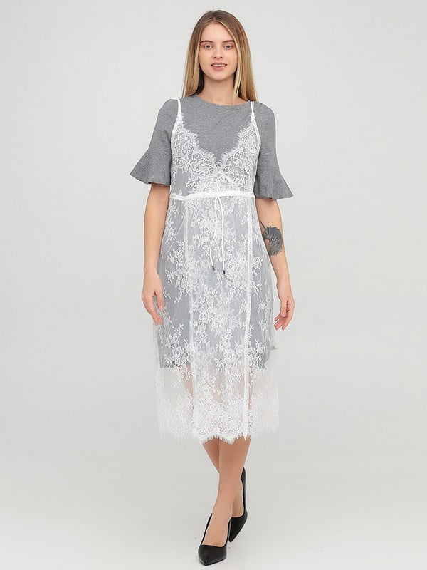 Сукня у білизняному стилі біло-сіра | 6435421