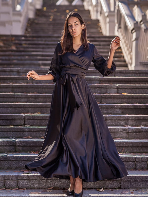 Ошатне чорне плаття з рукавами-ліхтариками | 6506614