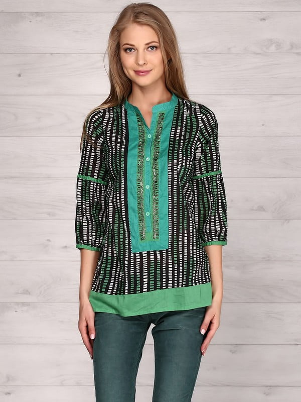 Блуза зелено-черная с пуговицами | 6542757