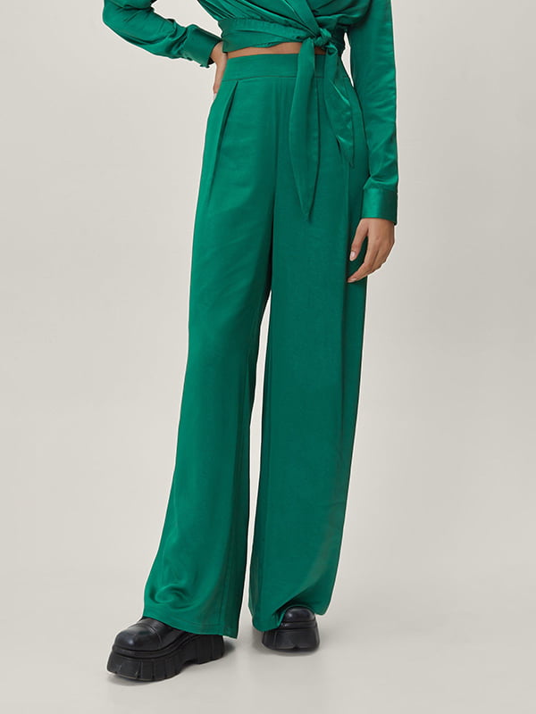 Расклешенные брюки зеленые | 6630364
