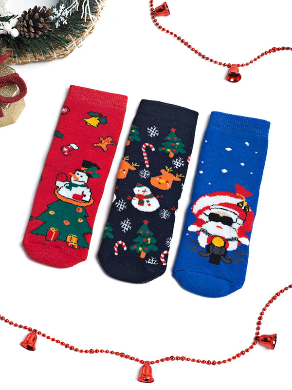 Набір новорічних махрових шкарпеток з різними принтами (3 пари) | 6698045