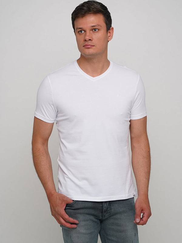Біла футболка з V-подібним вирізом | 6726621