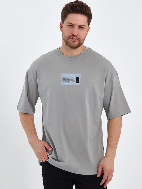 Сіра оверсайз футболка з принтом | 6728881