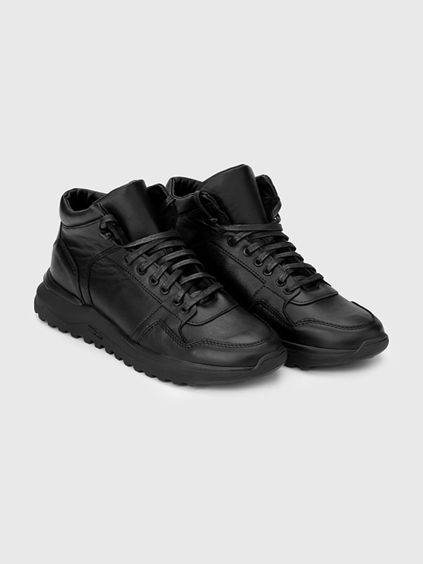 Чорні кросівки на шнурівці | 6738570