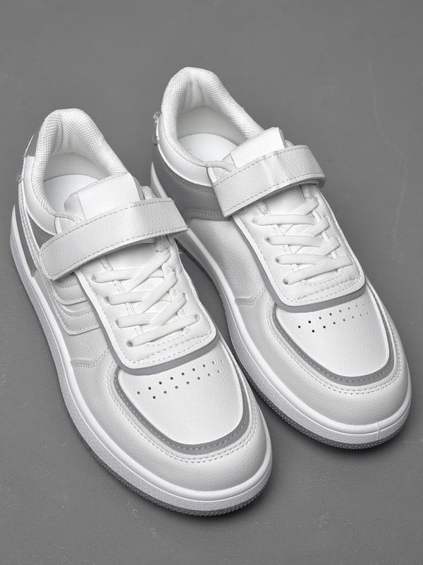 Кросівки біло-сірого кольору на ліпучках | 6769485