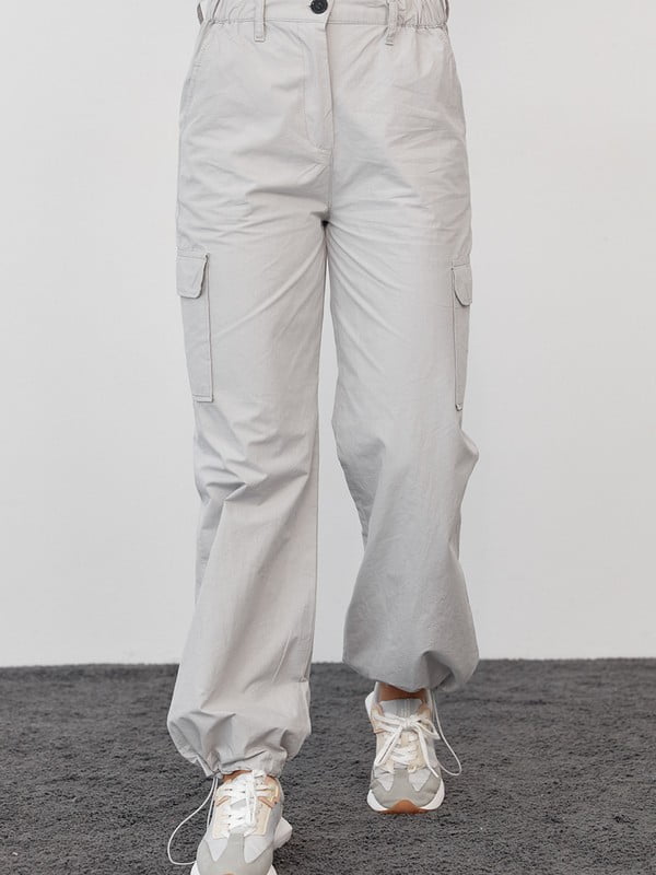 Світло-сірі штани карго в стилі кежуал | 6807005