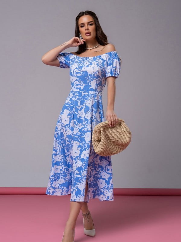 Квіткова блакитна сукня з відкритими плечима | 6845040