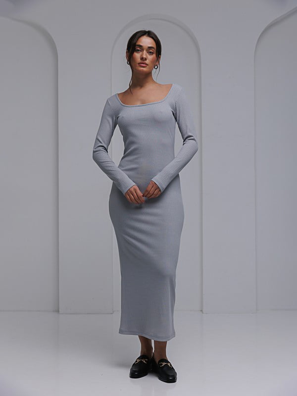 Довга трикотажна оливкова сукня в рубчик | 6853098