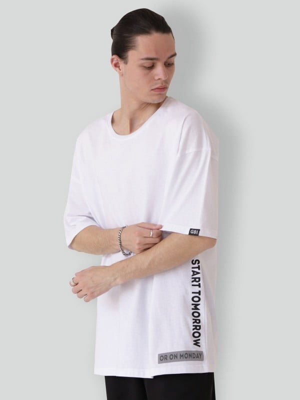 Белая удлиненная футболка | 6864398
