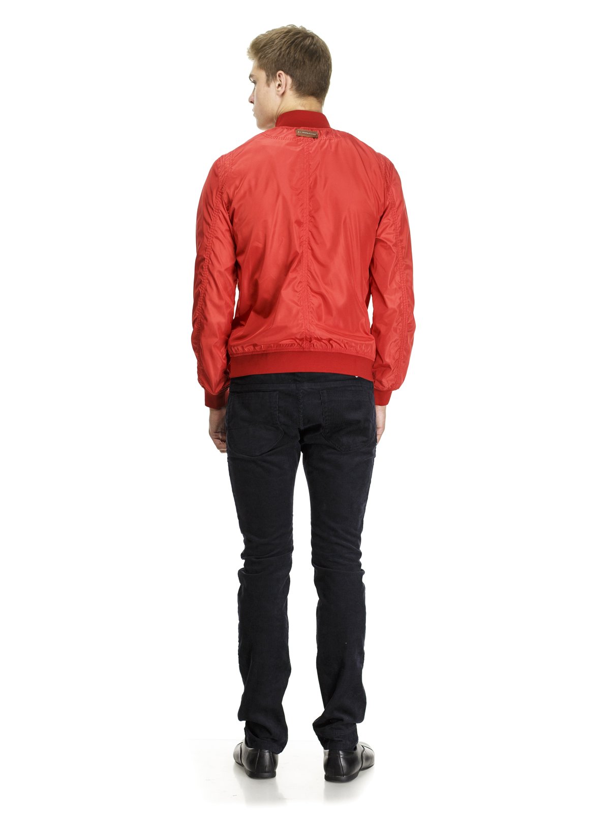 Куртка красная — Class Roberto Cavalli, акция действует до 14 мая 2019 года LeBoutique — Коллекция брендовых вещей от Class Roberto Cavalli —