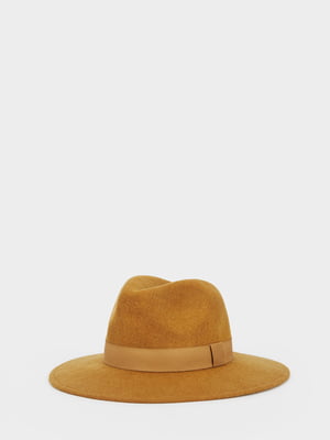Шляпа цвета кэмел | 5370407