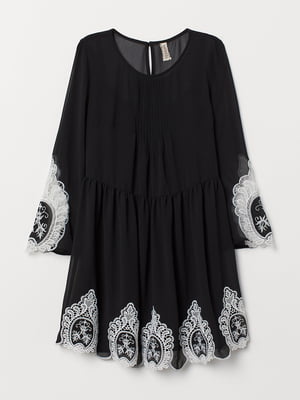 Платье черное с кружевной отделкой | 5477082