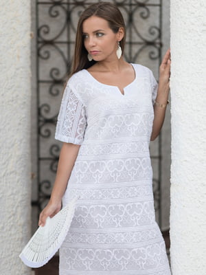 Платье пляжное белое с орнаментом | 5601363
