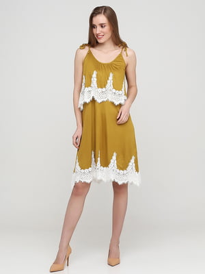 Платье оливкового цвета с узором | 5751480