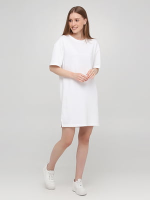 Платье-футболка белое | 5844360