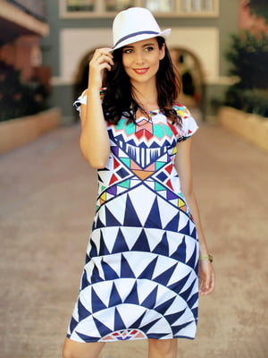 Платье-футляр пляжное комбинированного цвета с абстрактным орнаментом | 5873262