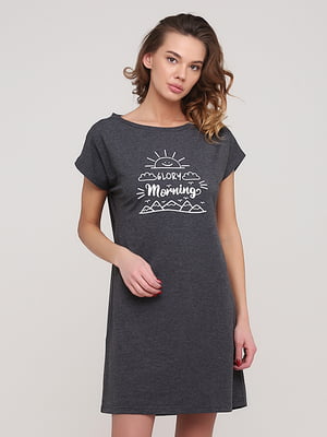 Сукня-футболка домашня графітового кольору в принт | 5721940