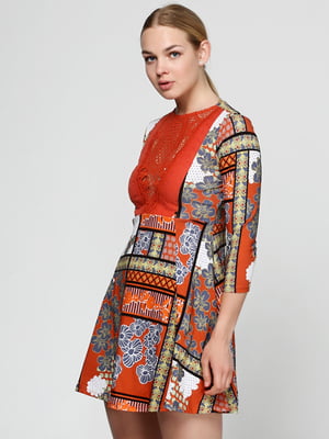 Платье А-силуэта оранжевое с принтом | 5900255