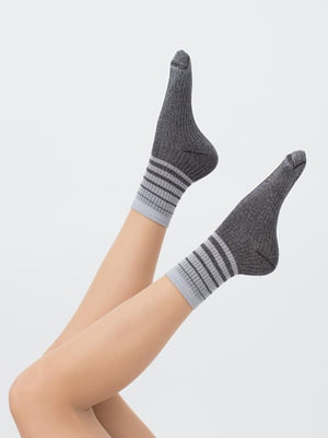 Шкарпетки сірі в смужку | 6005917