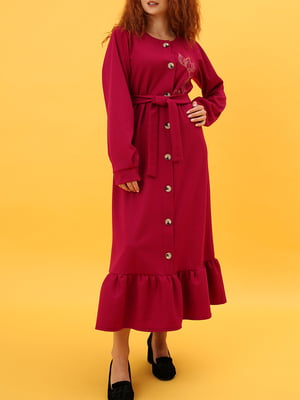 Платье А-силуэта малинового цвета с вышивкой | 5903943