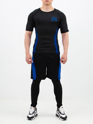 Комплект спортивной одежды: футболка, шорты и тайтсы | 6048561