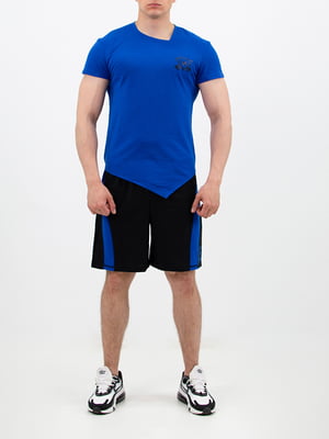 Комплект спортивной одежды: футболка и шорты | 6048565