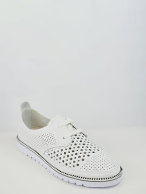 Туфли белые с перфорацией | 6073457