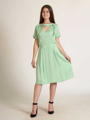 Платье А-силуэта зеленое | 6102100