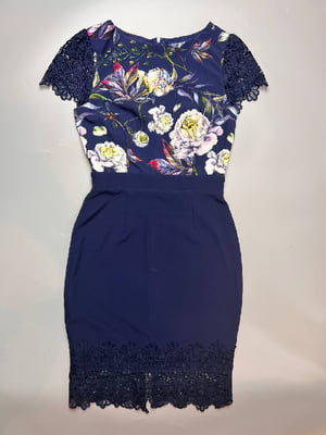Сукня-футляр синя з квітковим принтом | 6117580
