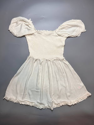 Платье А-силуэта молочного цвета | 6117582
